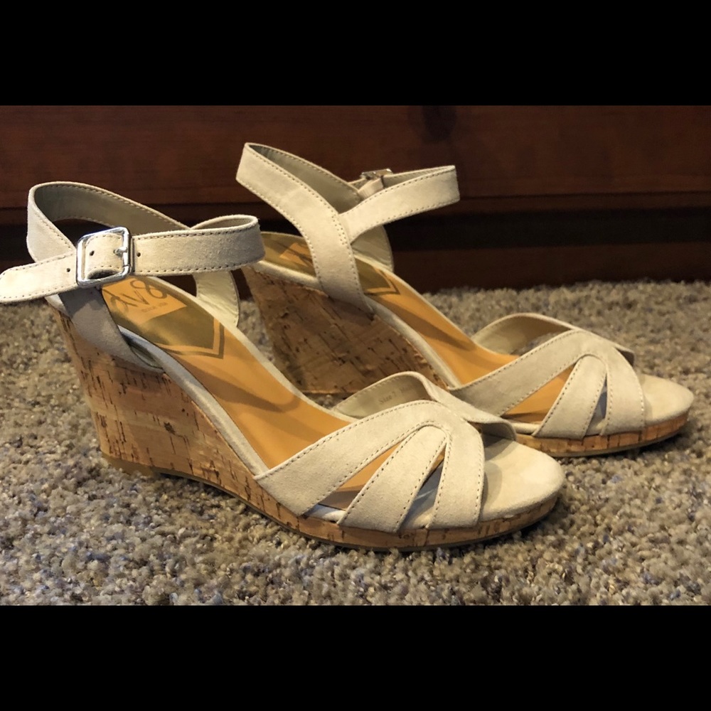 Women’s sandals